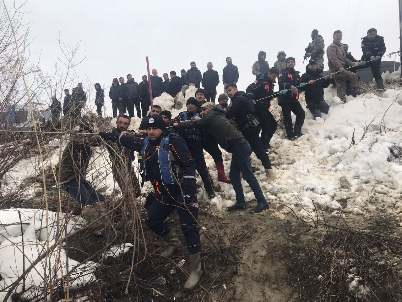 Karasu Nehri'ne düşen 17 yaşındaki Yağmur, 13 gün sonra bulundu - Sayfa 8