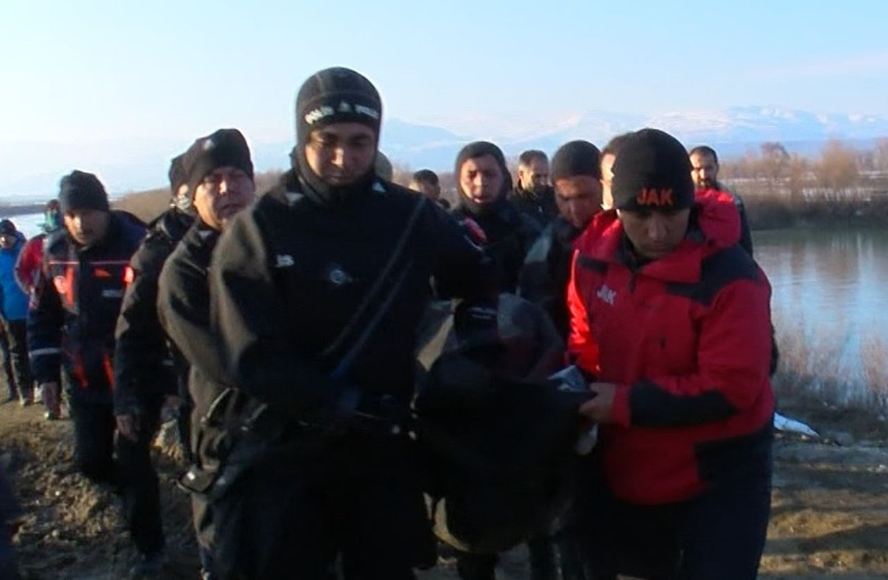 Karasu Nehri'ne düşen 17 yaşındaki Yağmur, 13 gün sonra bulundu - Sayfa 25