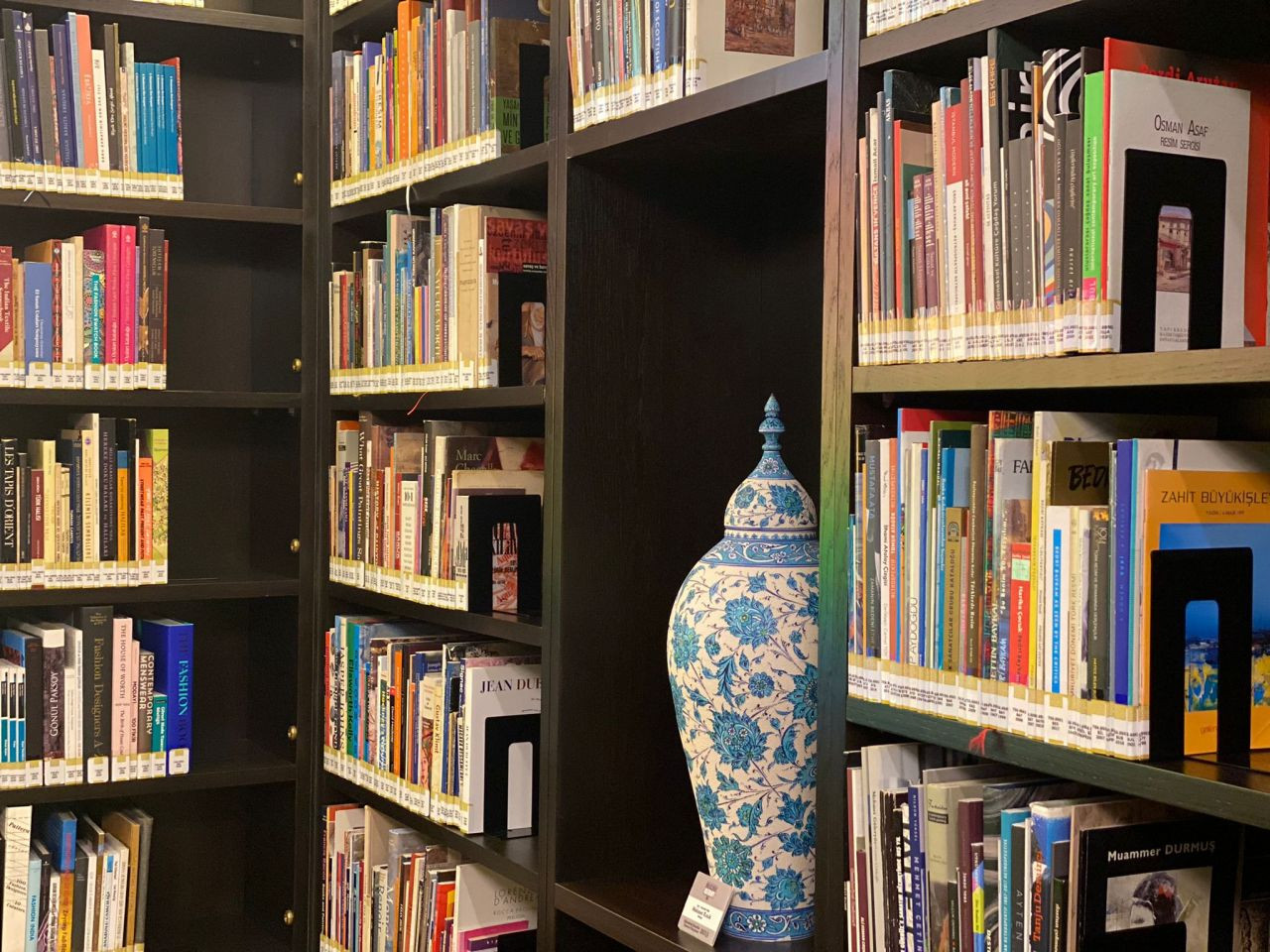 Kazlıçeşme Sanat Kütüphanesi Bakan Özer'in katılımıyla kapılarını açtı - Sayfa 11