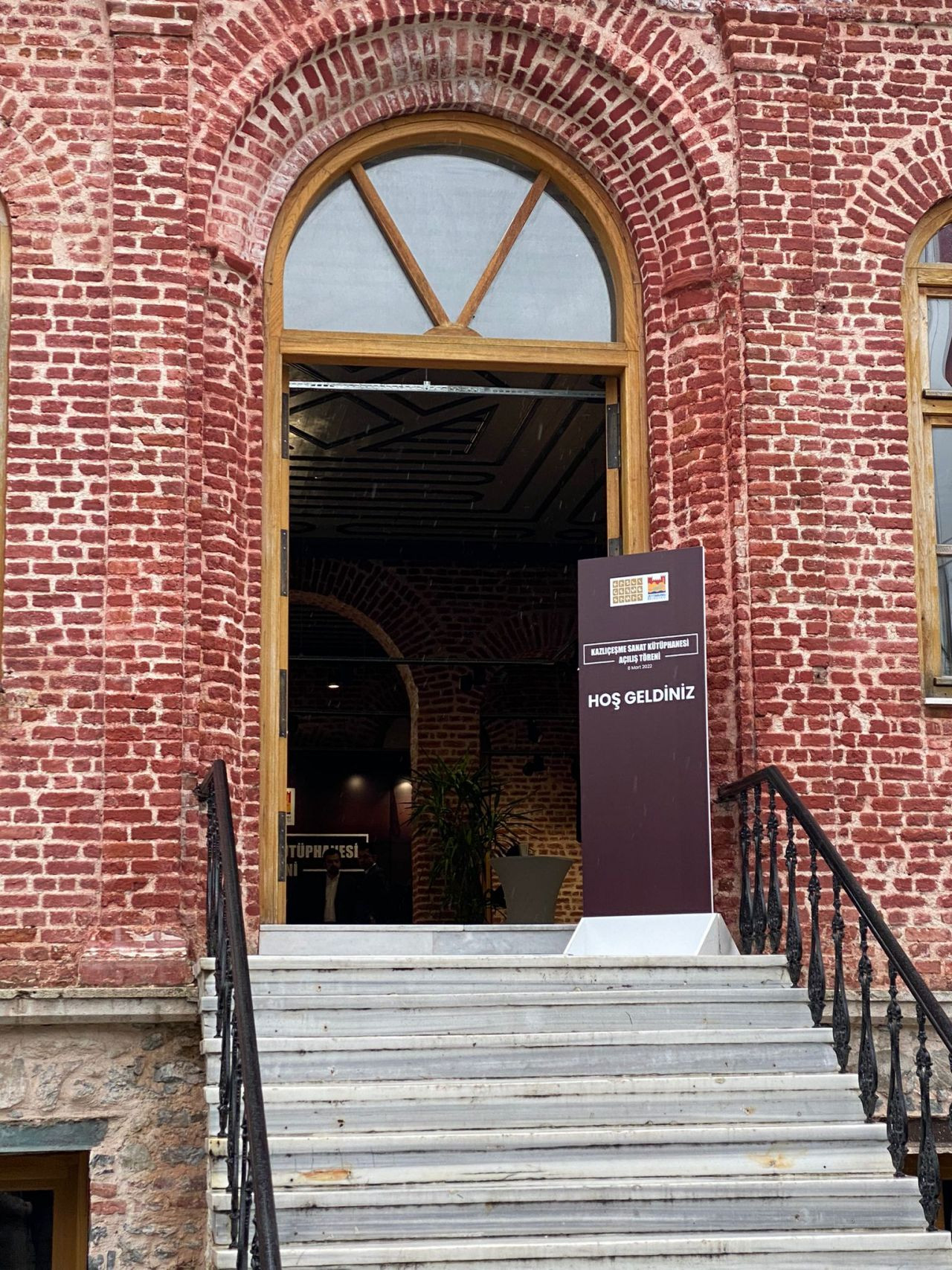 Kazlıçeşme Sanat Kütüphanesi Bakan Özer'in katılımıyla kapılarını açtı - Sayfa 7