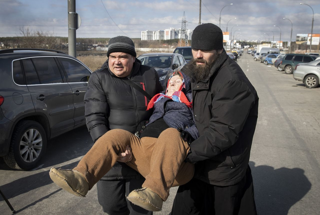 Savaşın kasıp kavurduğu Ukrayna'da sivillerin tahliyesi sürüyor - Sayfa 20
