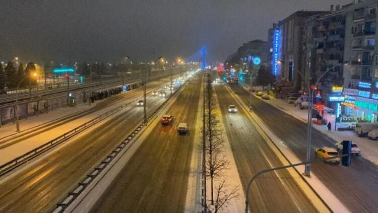 Kocaeli beyaza büründü, vatandaşlar karda halay çekti - Sayfa 7