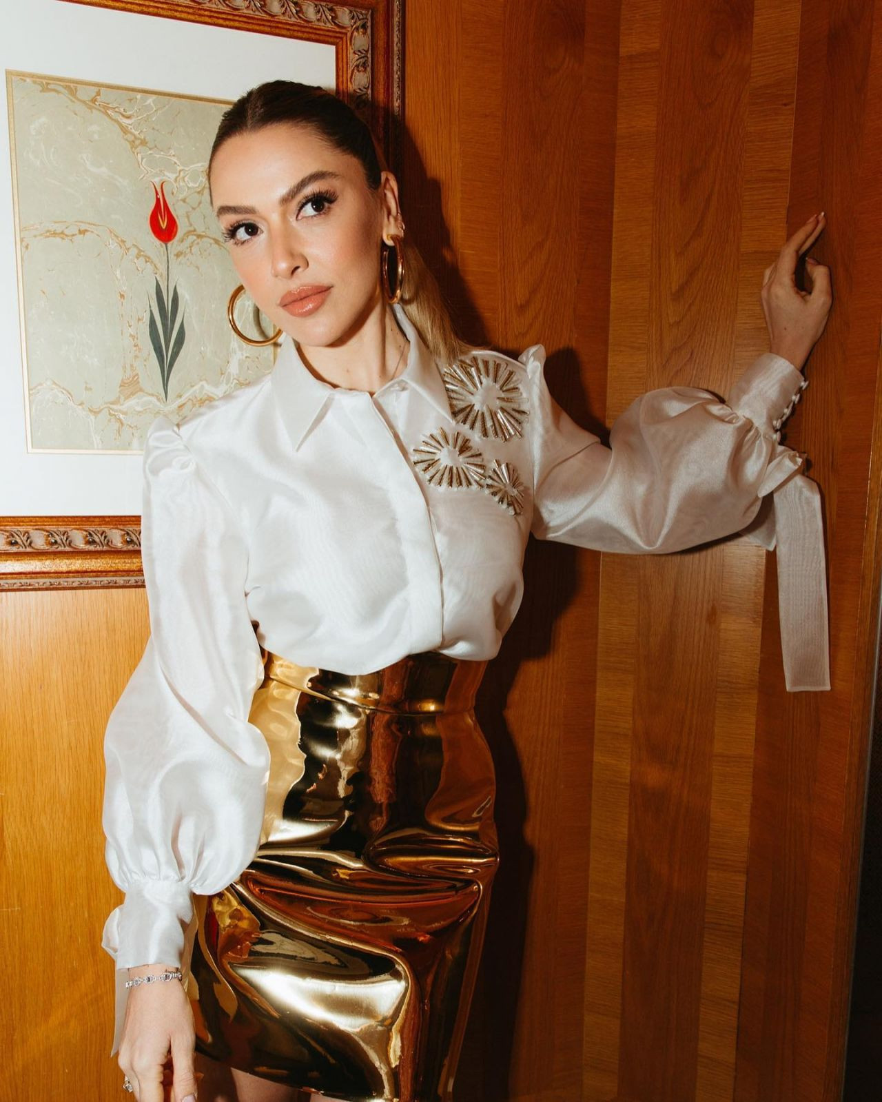 Fazla kilolarından kurtulan Hadise'nin tarzı İstanbul Moda Haftası'na damga vurdu - Sayfa 10