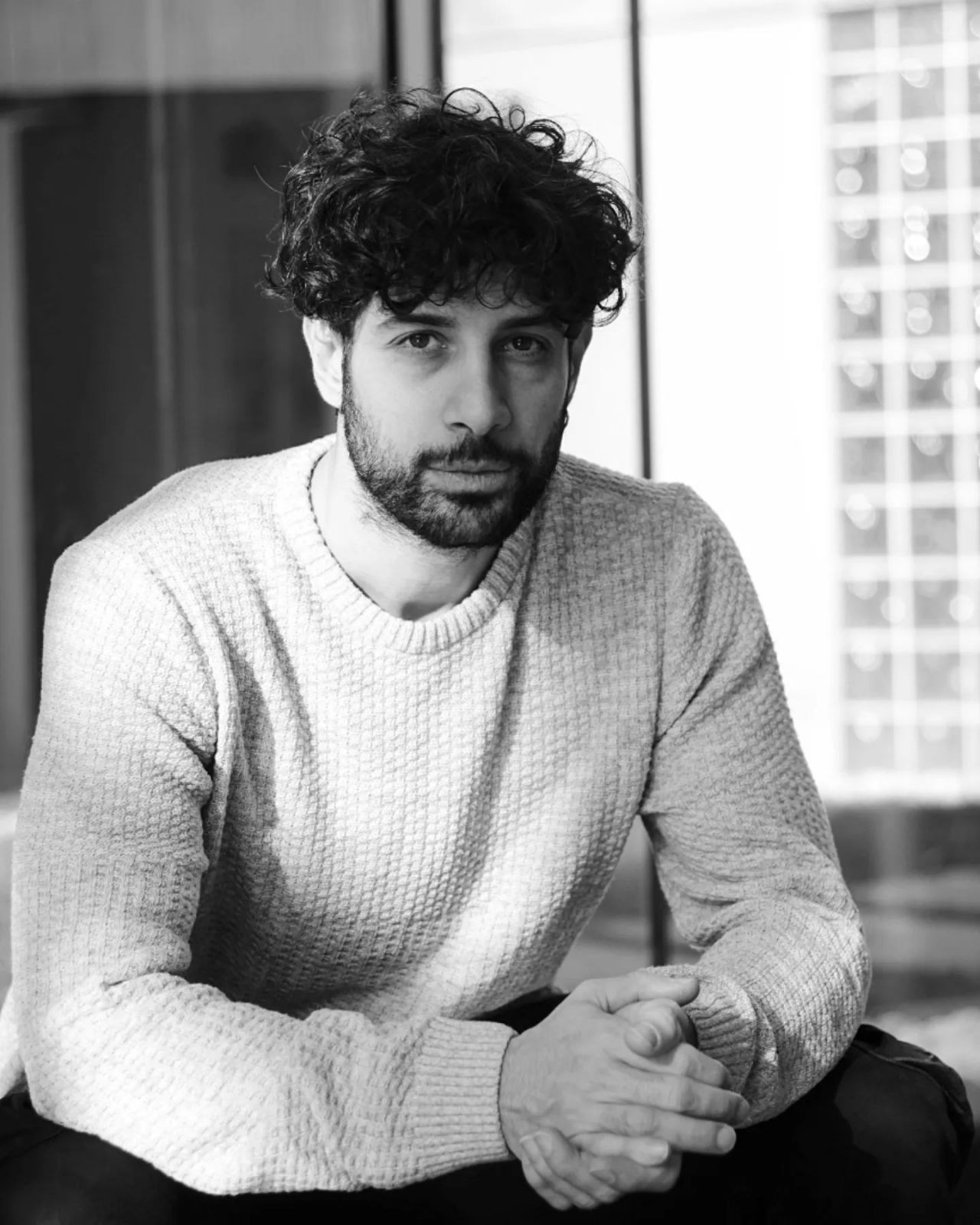 Pis Yedili'nin Zeki'si Ümit Erlim imaj değiştirdi! Yakışıklılığıyla görenleri büyüledi - Sayfa 18