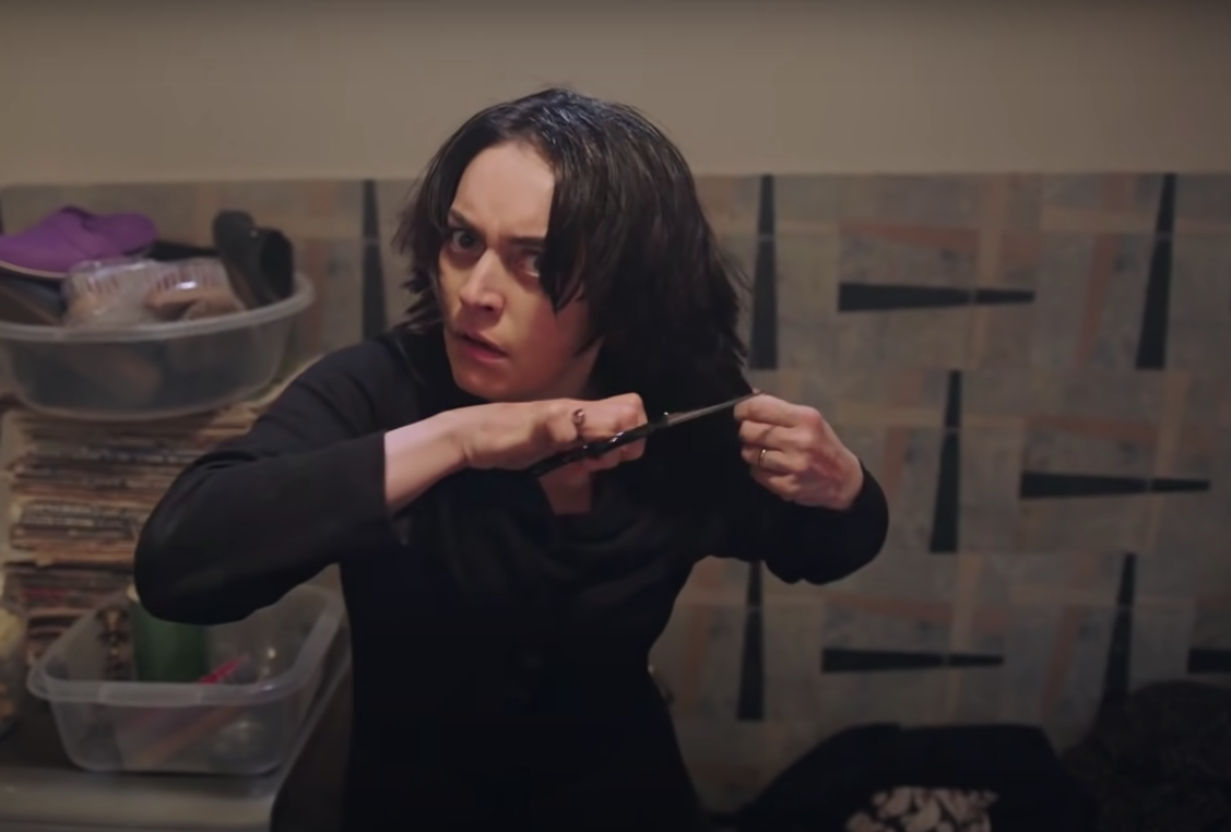 Masumlar Apartmanı'ndaki rolü için saçlarını kısacık kestiren Ezgi Mola yeni imajını Justin Bieber'a benzetti - Sayfa 16