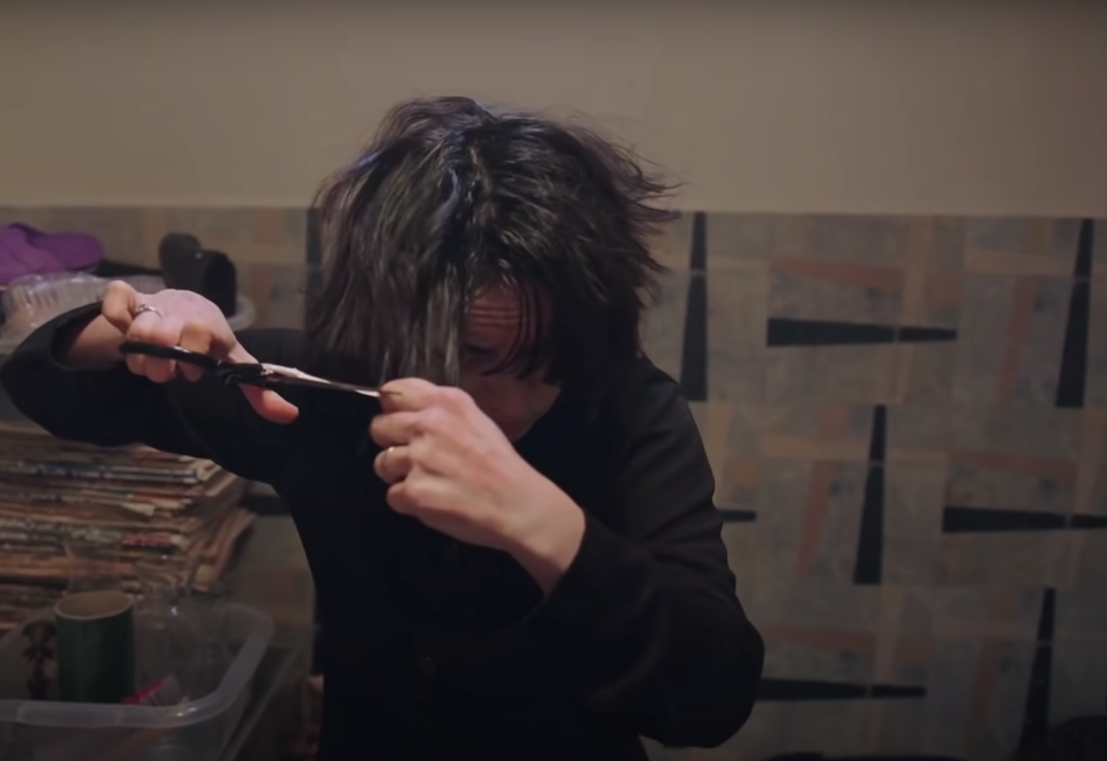 Masumlar Apartmanı'ndaki rolü için saçlarını kısacık kestiren Ezgi Mola yeni imajını Justin Bieber'a benzetti - Sayfa 17