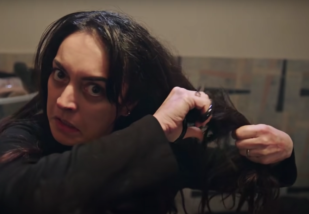 Masumlar Apartmanı'ndaki rolü için saçlarını kısacık kestiren Ezgi Mola yeni imajını Justin Bieber'a benzetti - Sayfa 9