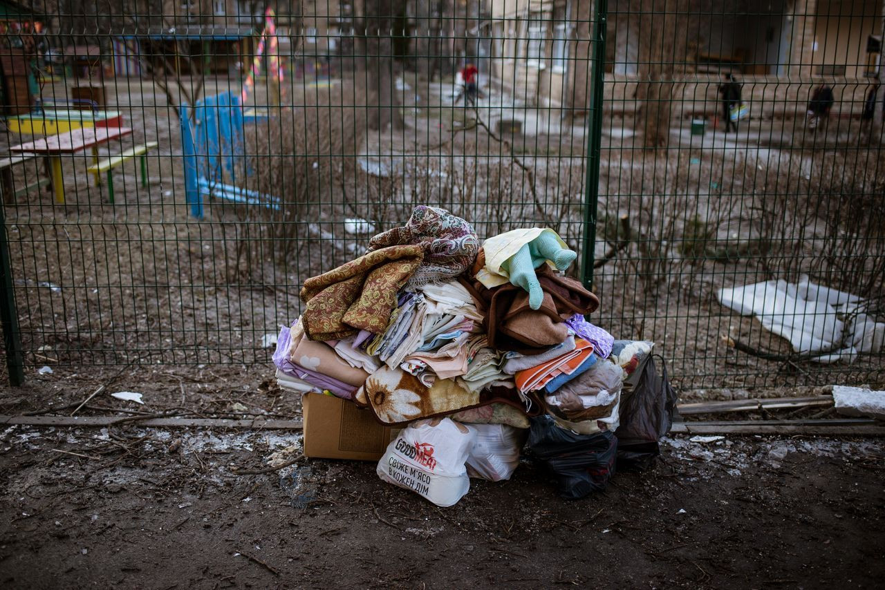 Rusya, Kiev'de sivilleri hedef aldı! Ölü ve yaralılar var - Sayfa 11