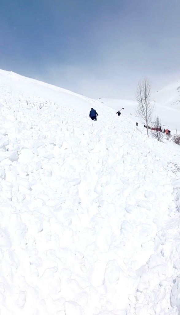 Bayburt'ta çığ düştü! Paletli kar aracında 5 kişi mahsur kaldı - Sayfa 6