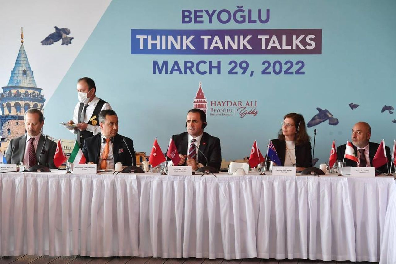 48 ülkenin diplomatik temsilcisi Beyoğlu’nda buluştu - Sayfa 6