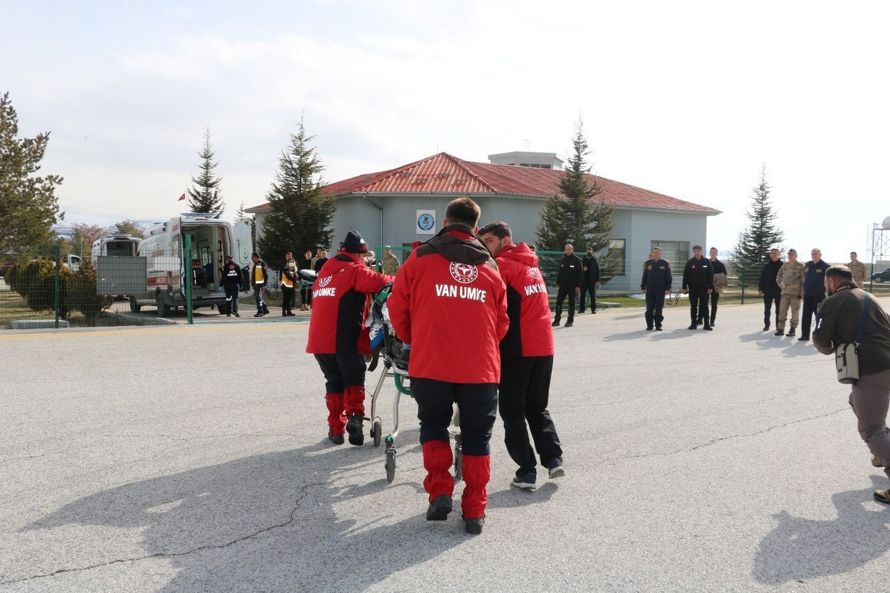 İtalyan turist kayarken çığ altında kaldı - Sayfa 8