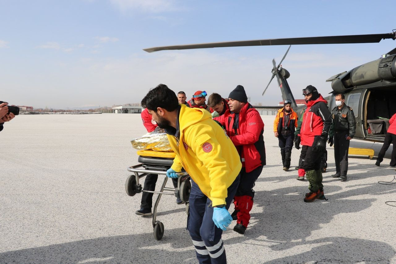 İtalyan turist kayarken çığ altında kaldı - Sayfa 9