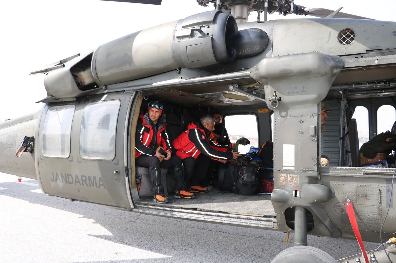 İtalyan turist kayarken çığ altında kaldı - Sayfa 12
