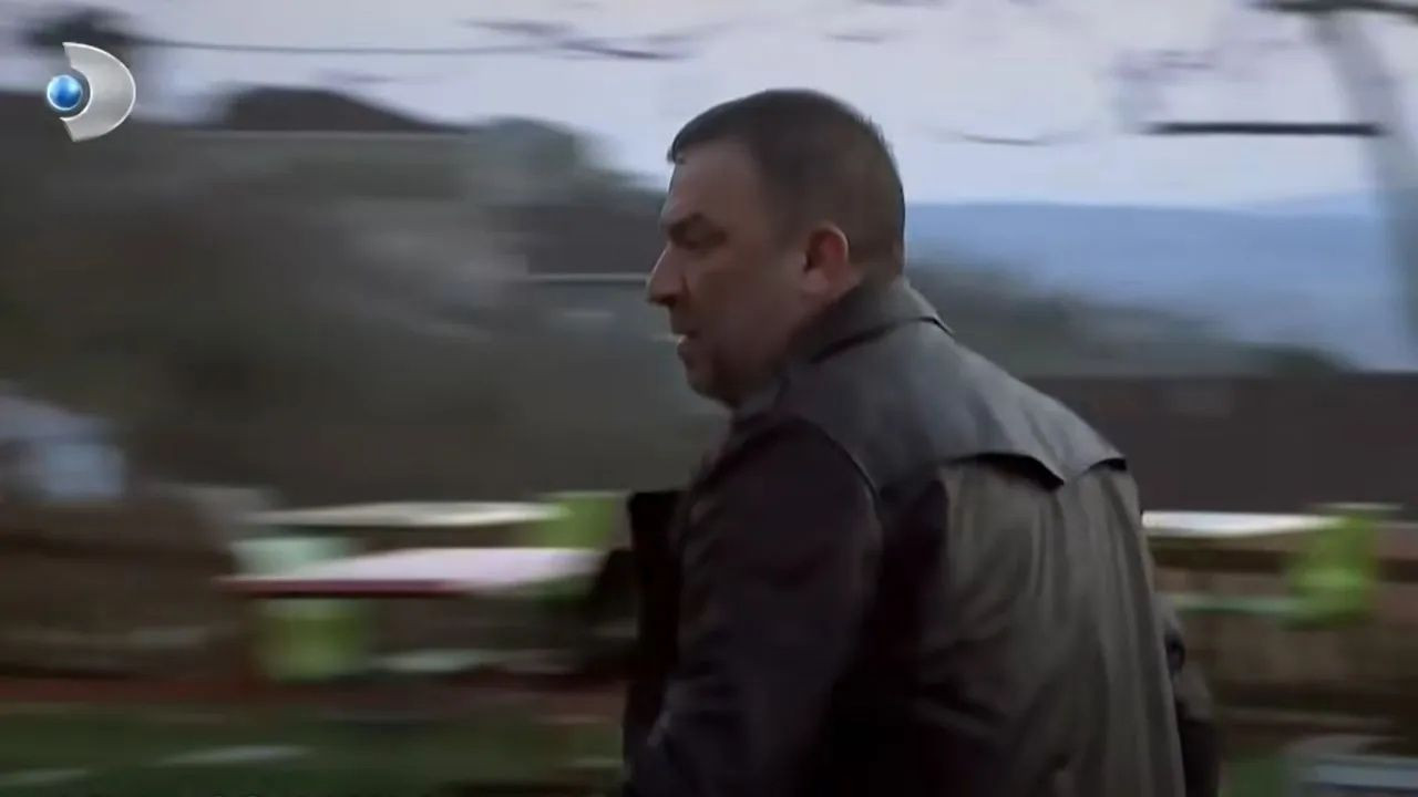 Arka Sokaklar Dizisinde Uzun Zamandır Merak Edilen Gerçek Ortaya Çıktı! - Sayfa 8