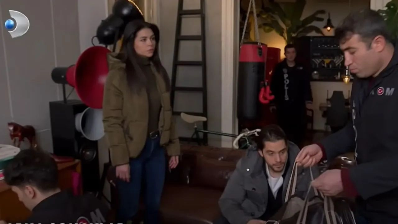 Arka Sokaklar Dizisinde Uzun Zamandır Merak Edilen Gerçek Ortaya Çıktı! - Sayfa 13