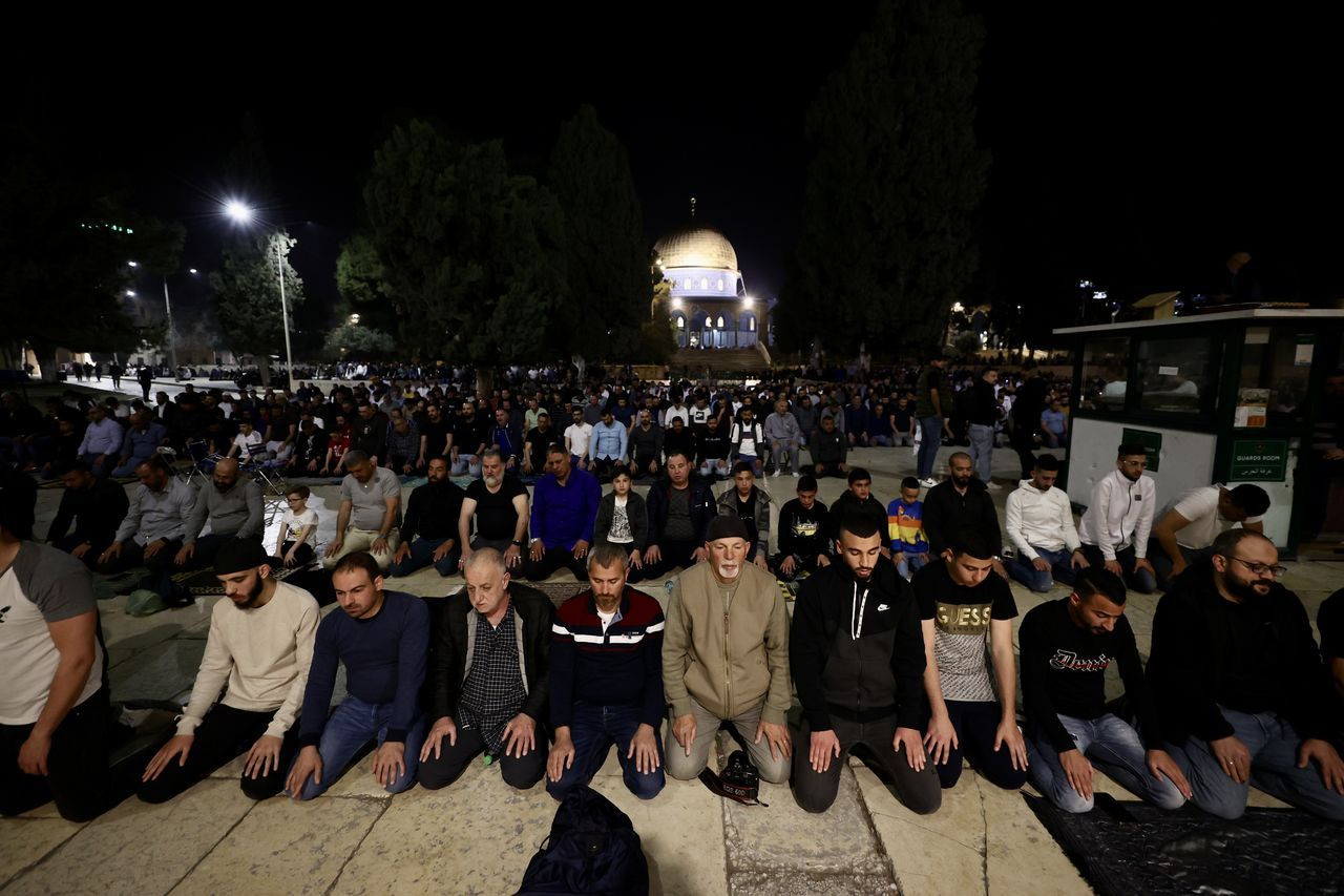 Mescid-i Aksa'da ilk Teravih namazı kılındı - Sayfa 8