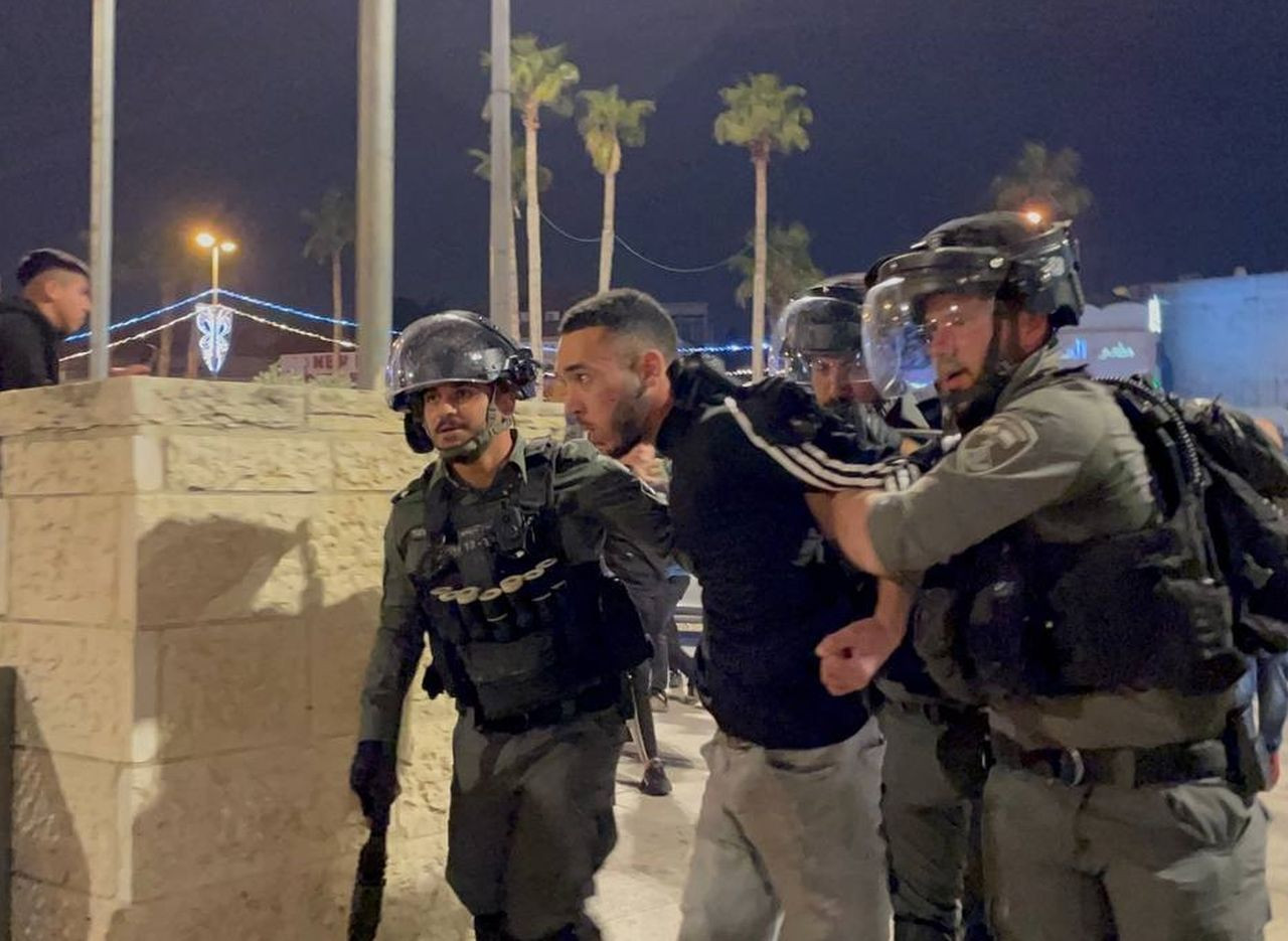 İsrail güçlerinden Doğu Kudüs'ün Şam Kapısı'nda toplanan Filistinlilere müdahale - Sayfa 7