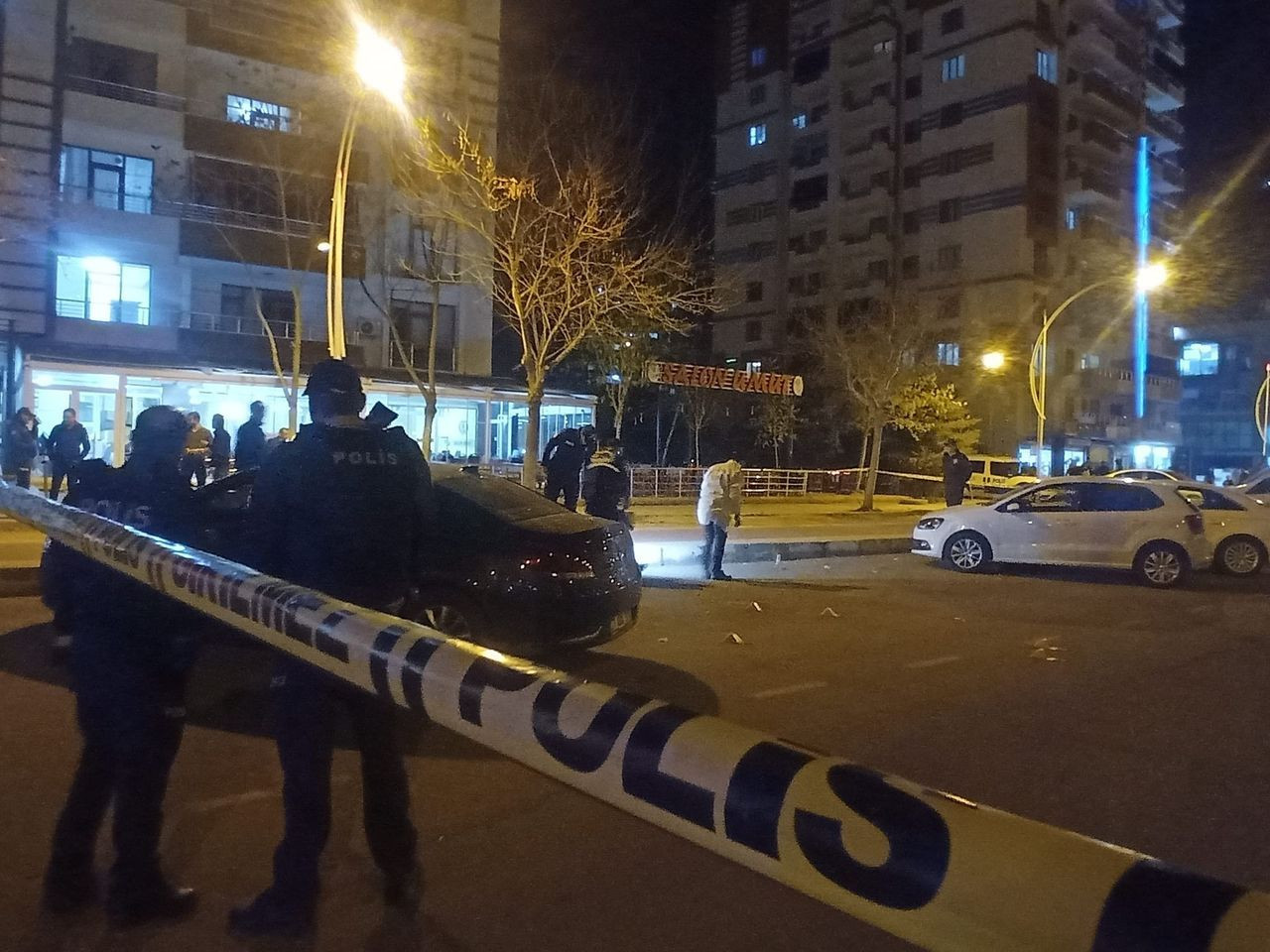 İftar saatinde kıraathaneyi taradılar! - Sayfa 7