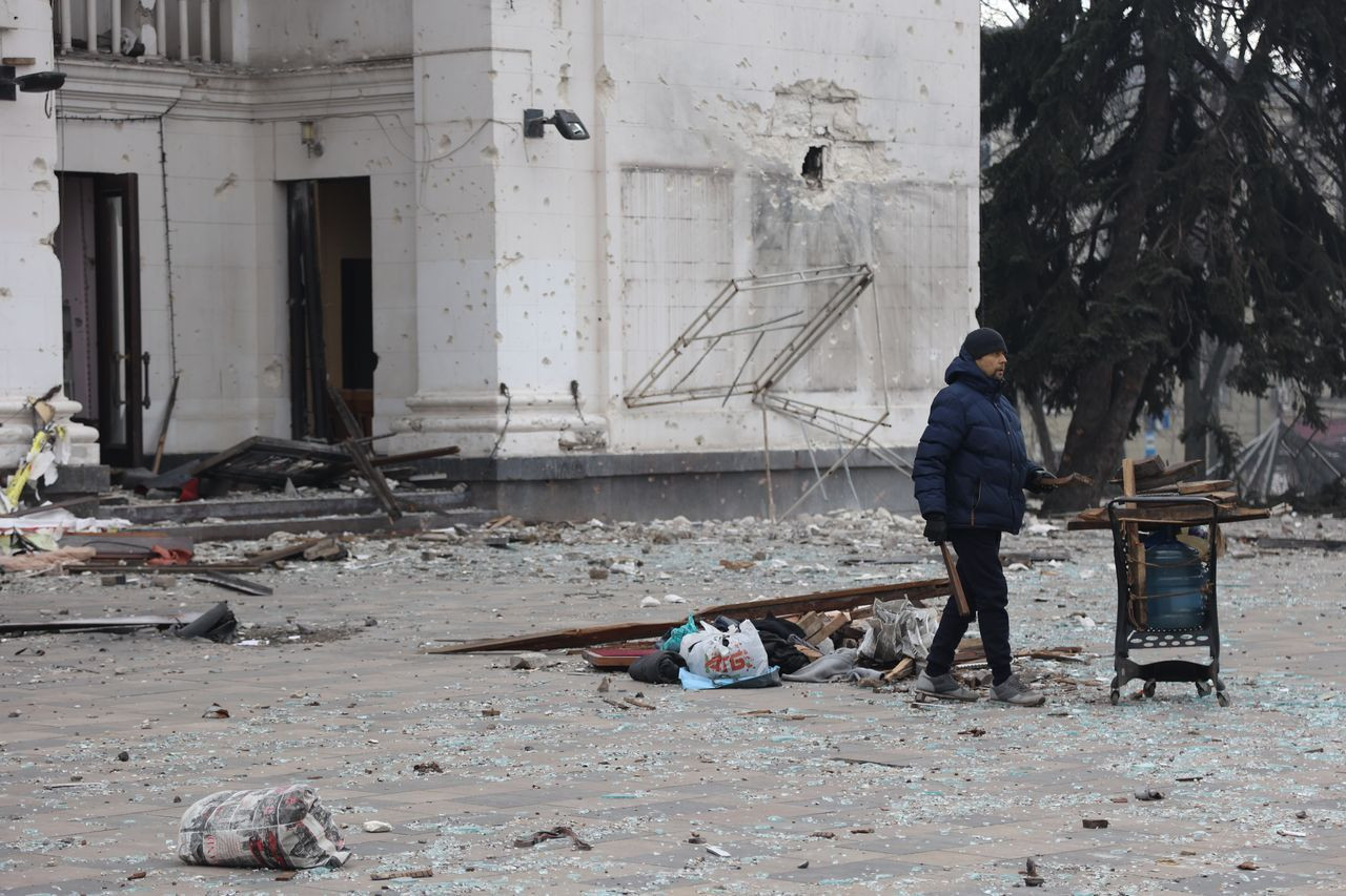 Mariupol'de bir ayda 210'u çocuk 5 bin kişi öldü - Sayfa 20