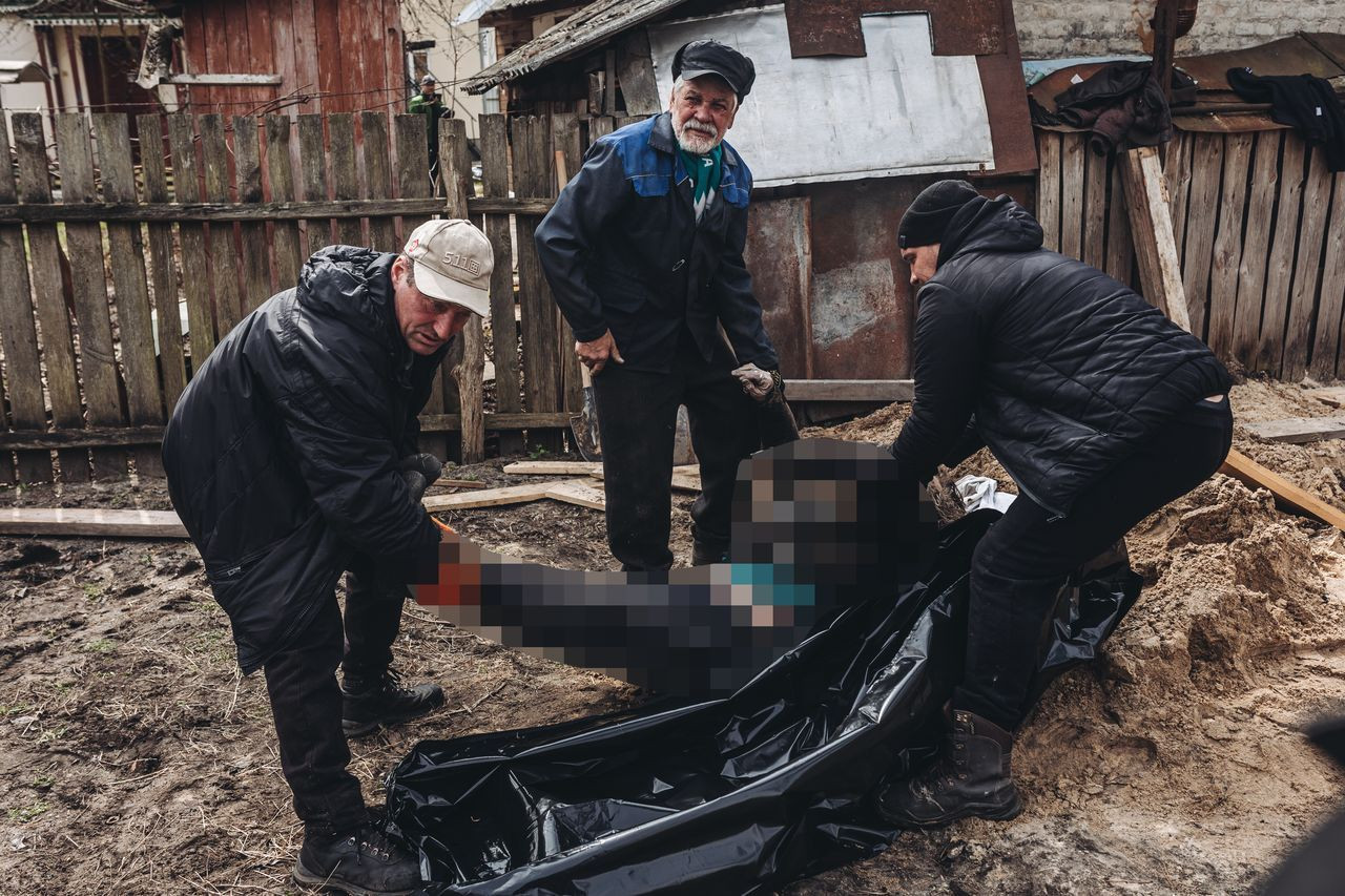 Buça'daki toplu mezarlar açılıyor! İlk belirlemelere göre 40 ceset sivillere ait - Sayfa 12