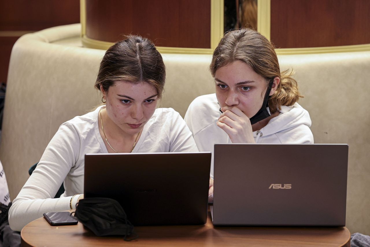 Cumhurbaşkanlığı Millet Kütüphanesi sahurda da öğrencilerin akınına uğruyor - Sayfa 11