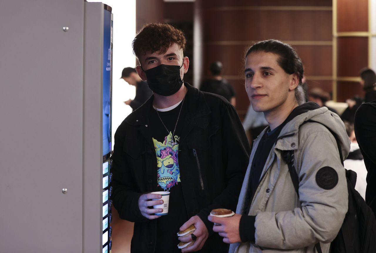 Cumhurbaşkanlığı Millet Kütüphanesi sahurda da öğrencilerin akınına uğruyor - Sayfa 13