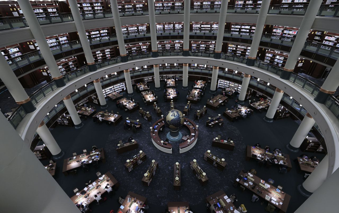 Cumhurbaşkanlığı Millet Kütüphanesi sahurda da öğrencilerin akınına uğruyor - Sayfa 16