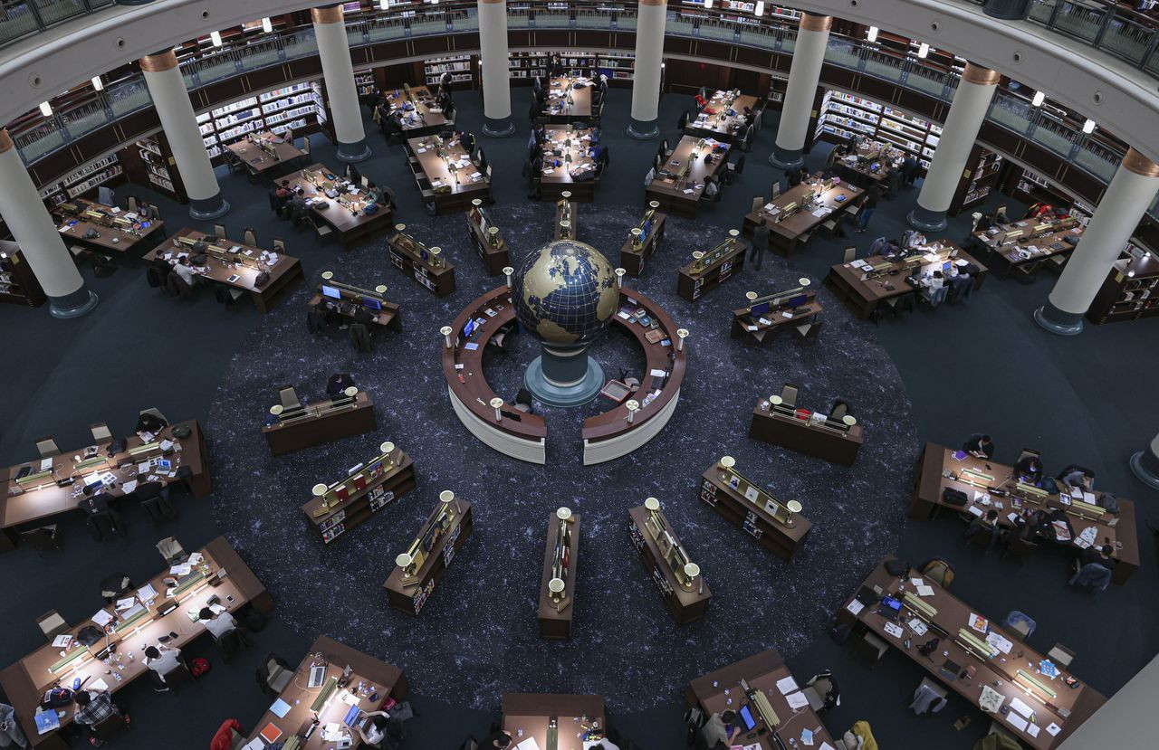 Cumhurbaşkanlığı Millet Kütüphanesi sahurda da öğrencilerin akınına uğruyor - Sayfa 17