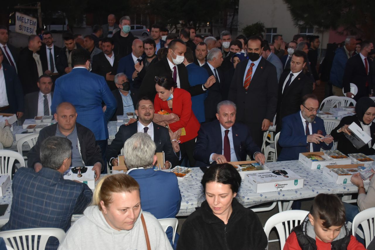 Tekirdağ'da 5 bin kişi aynı iftar sofrasında buluştu - Sayfa 11