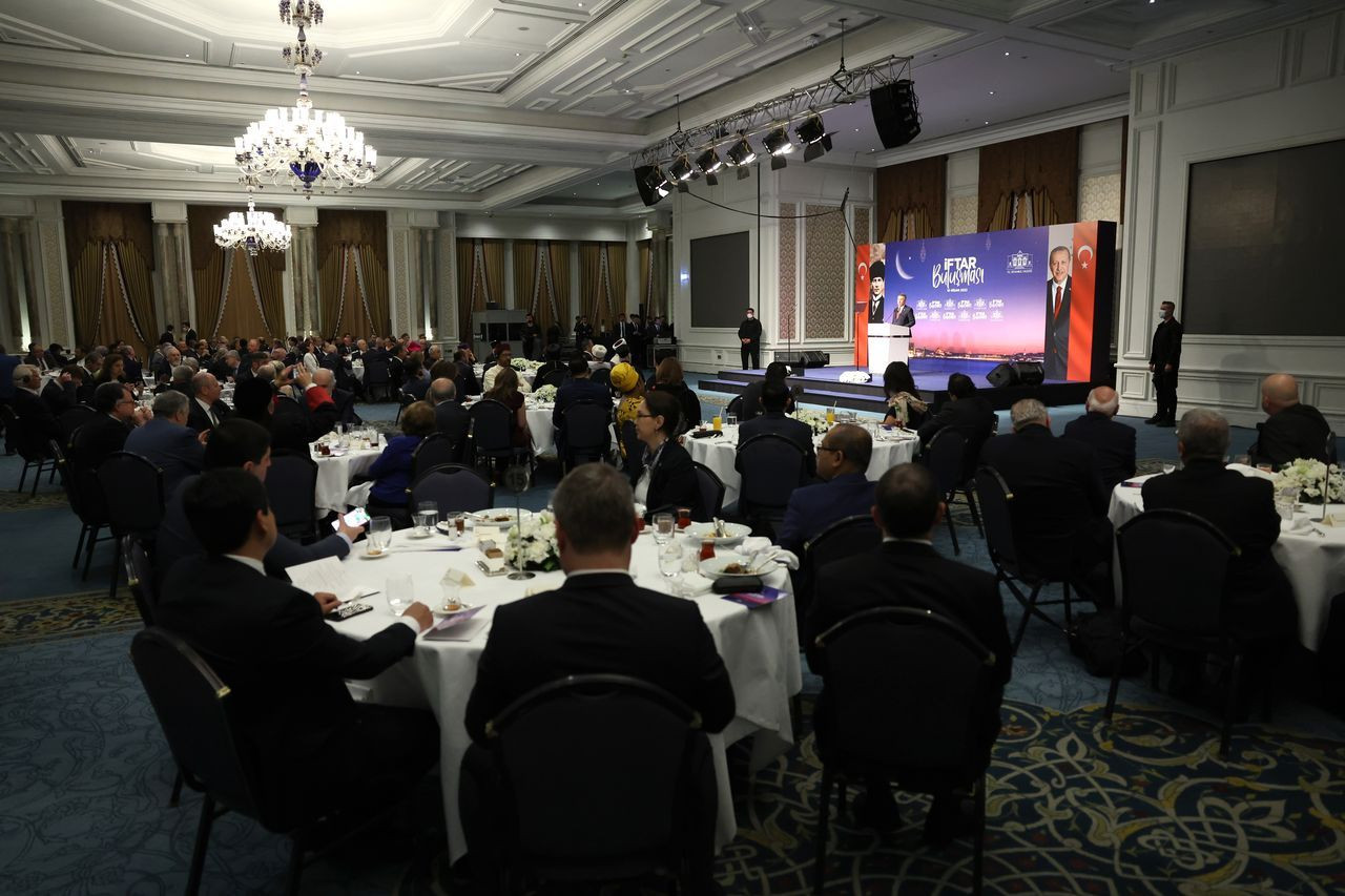 Cumhurbaşkanı Yardımcısı Oktay, Ruhani Liderler ve Diplomatik Temsilciler ile iftarda buluştu - Sayfa 6