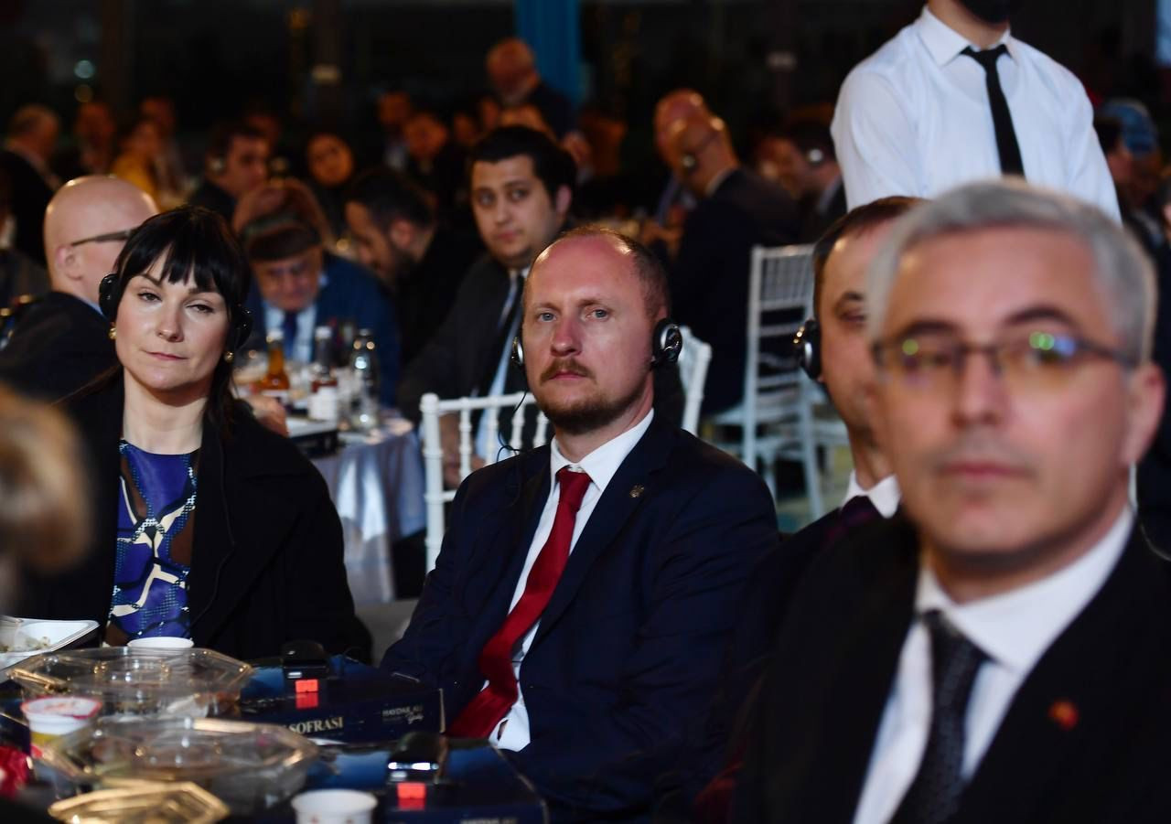 TBMM Başkanı Şentop 'Beyoğlu Sofrası'na katıldı: Oruç bir cennet tebessümüdür - Sayfa 6