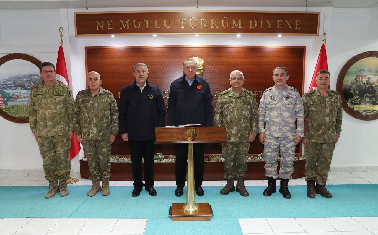 Cumhurbaşkanı Erdoğan sınırda askerlerle iftar yaptı - Sayfa 9