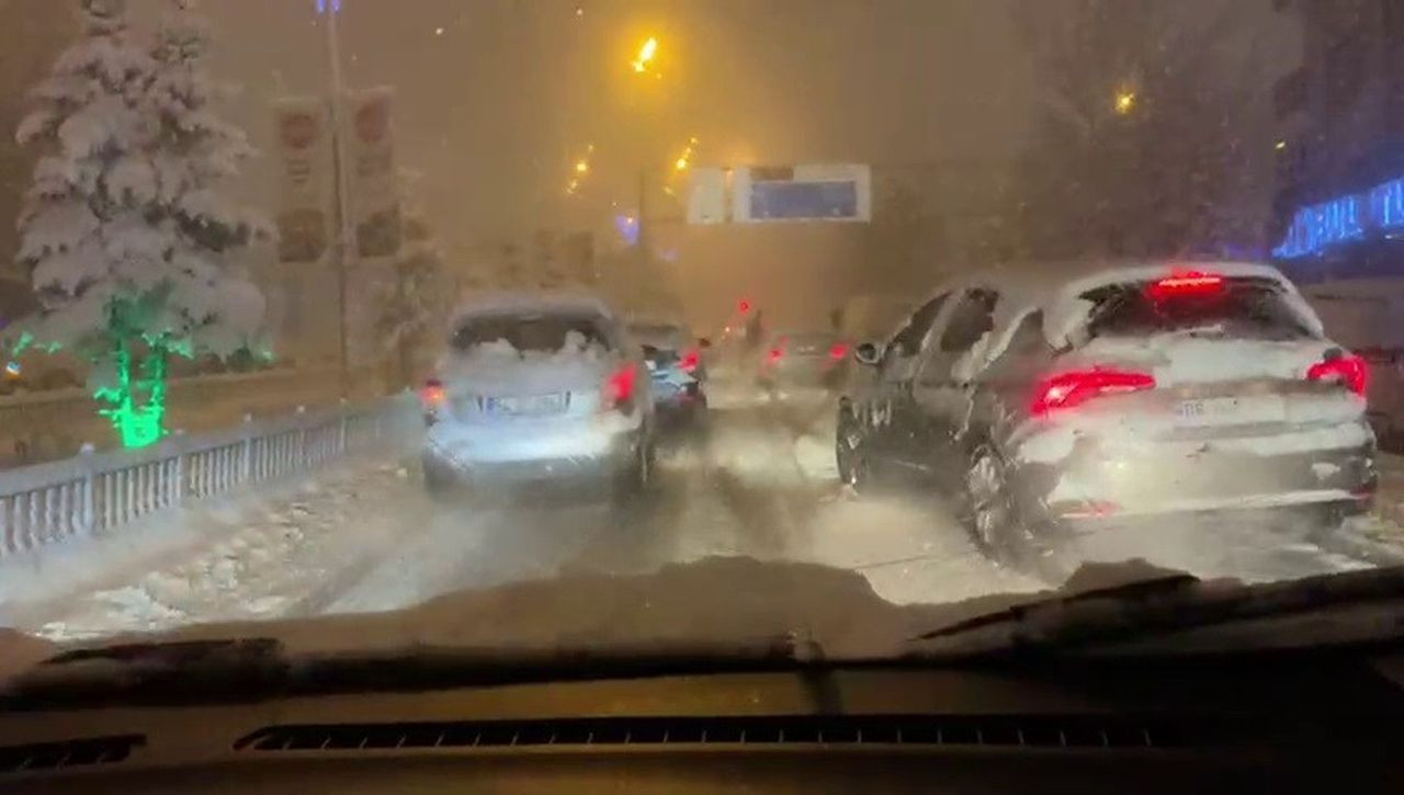 Nisan ayında birçok il kar yağışına teslim oldu - Sayfa 7