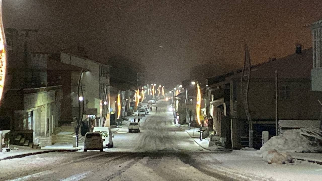 Nisan ayında birçok il kar yağışına teslim oldu - Sayfa 14