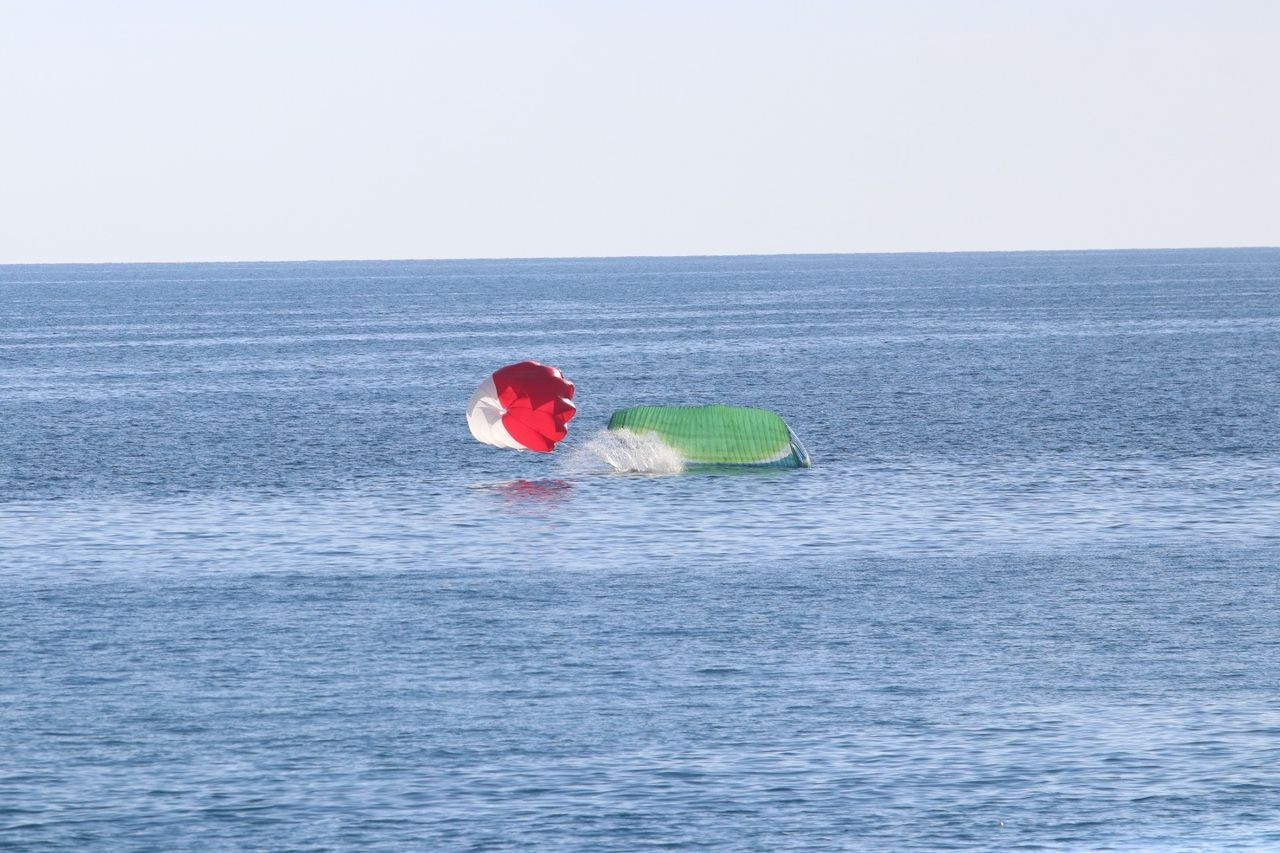 Yamaç paraşütü kapanan iki pilot 200 metreden denize indi - Sayfa 5