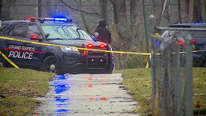 ABD'de bir George Floyd vakası daha: Polis, siyahi genci başından vurarak öldürdü! - Sayfa 11