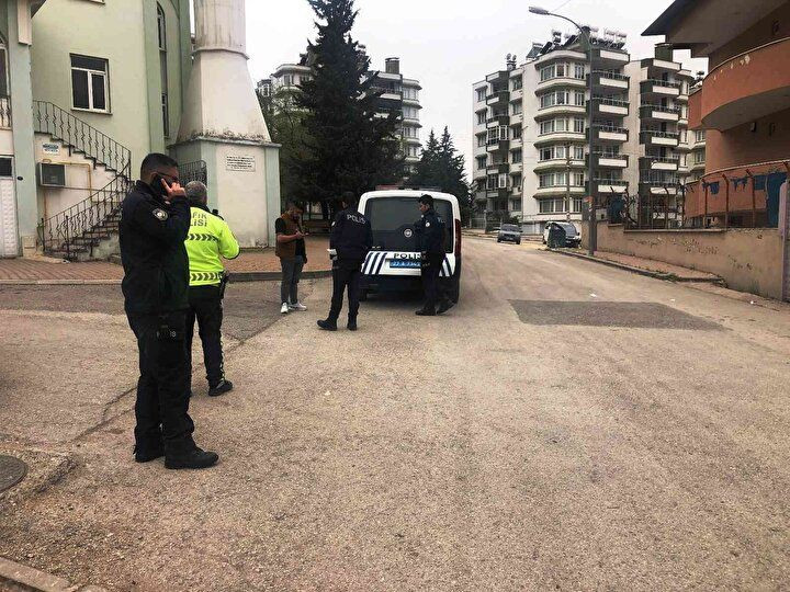 Kaza yapan araç sürücüsü uyanmak bilmedi: Çevredekiler hem güldü, hem korktu! - Sayfa 6
