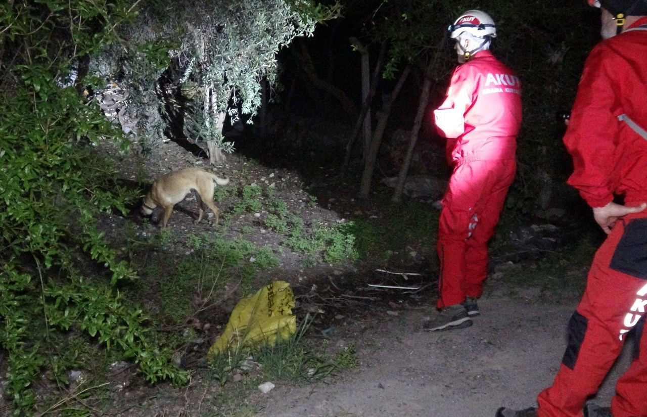 Mersin'de 8 yaşındaki kız kayboldu! 200 kişilik arama ekibi harekete geçti - Sayfa 8