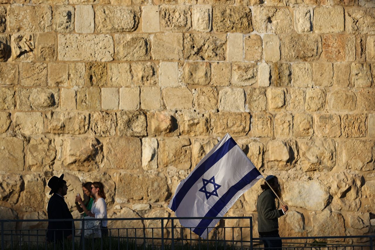 Aşırı sağcı Yahudiler yasağı dinlemedi! İsrail polisi Kudüs'ün doğu-batı temas noktasını kapattı - Sayfa 11