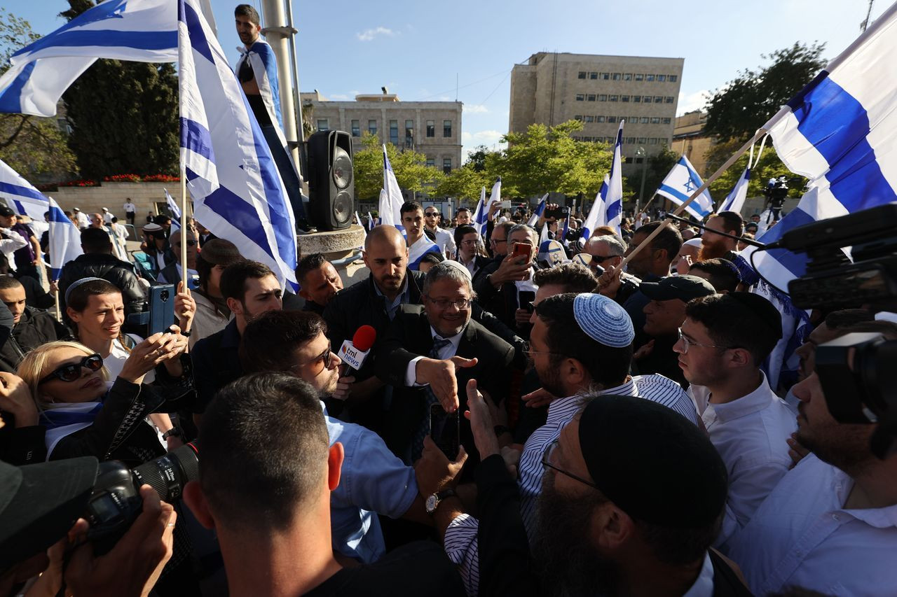 Aşırı sağcı Yahudiler yasağı dinlemedi! İsrail polisi Kudüs'ün doğu-batı temas noktasını kapattı - Sayfa 13