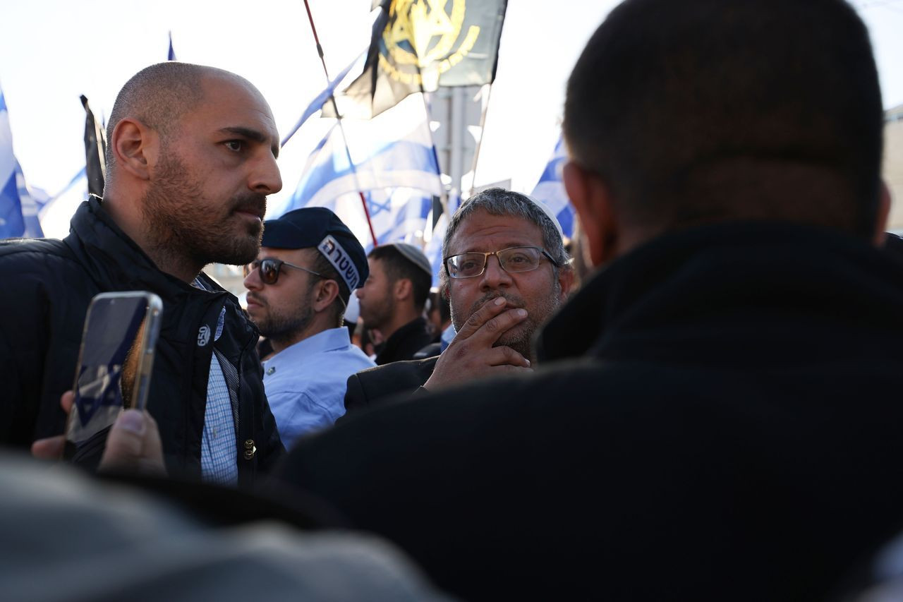 Aşırı sağcı Yahudiler yasağı dinlemedi! İsrail polisi Kudüs'ün doğu-batı temas noktasını kapattı - Sayfa 16