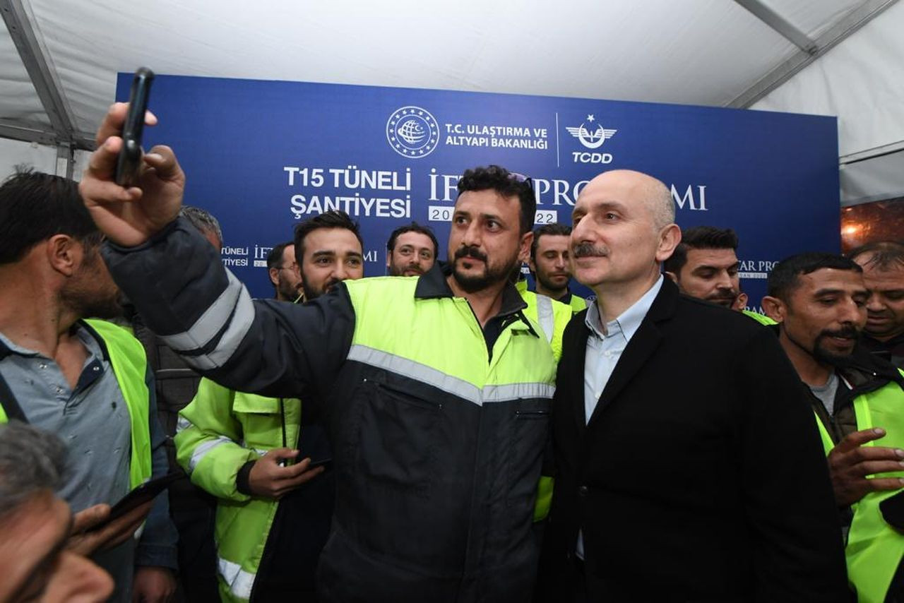 Bakan Karaismailoğlu: Demiryolu ağımızı 2053'de 28 bin 590 kilometreye hedefledik - Sayfa 5