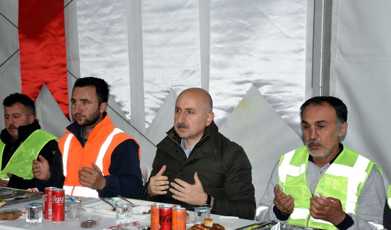 Bakan Karaismailoğlu: Demiryolu ağımızı 2053'de 28 bin 590 kilometreye hedefledik - Sayfa 10