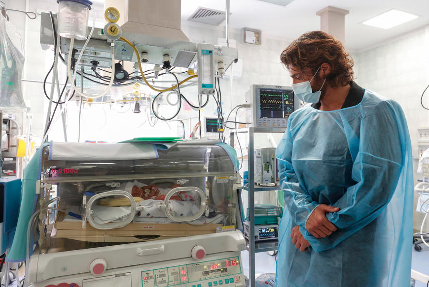 Can Yaman'dan alkış toplayan hareket... İtalya'da çocuklar için yardım derneği kurdu - Sayfa 8