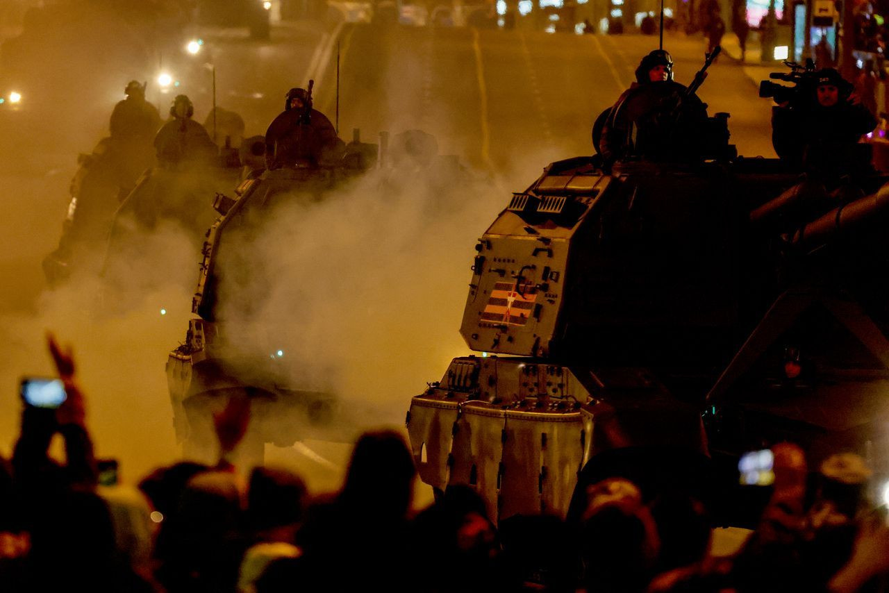 Rusya'dan gövde gösterisi provası! Rus askeri araçları, Tarihi Kızıl Meydan’da - Sayfa 20