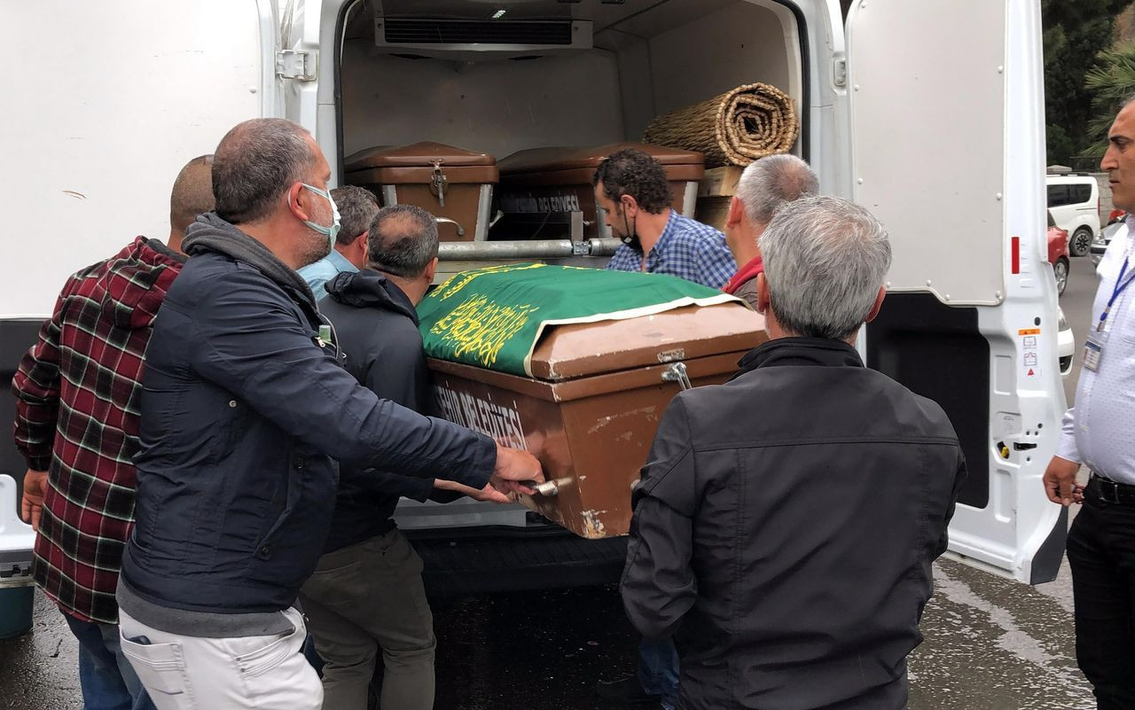 Nişanlısı tarafından av tüfeğiyle vurulan adam son yolculuğuna uğurlandı - Sayfa 7