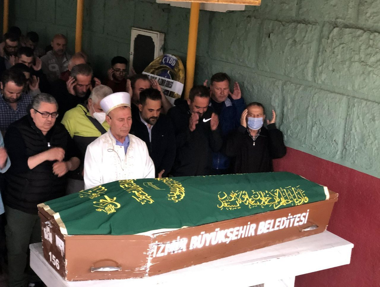 Nişanlısı tarafından av tüfeğiyle vurulan adam son yolculuğuna uğurlandı - Sayfa 6