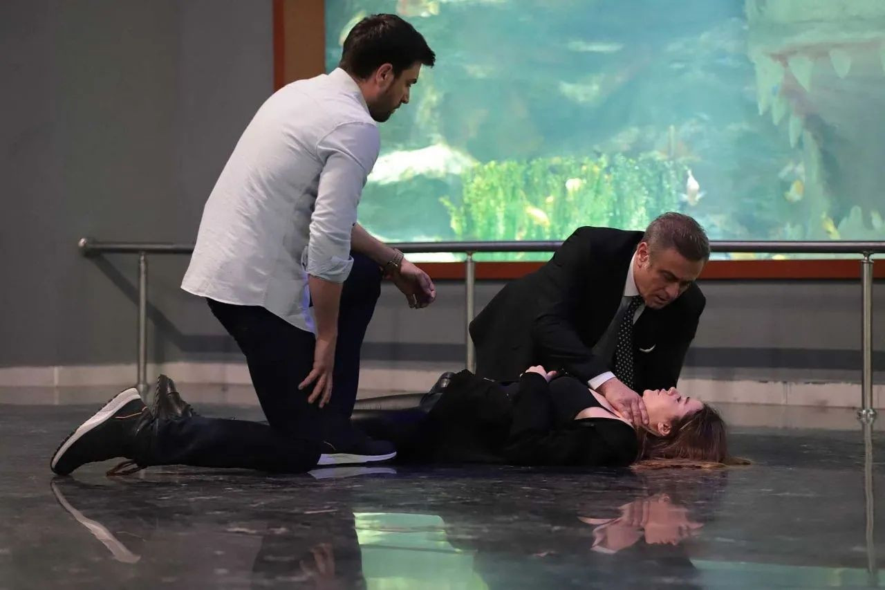 Teşkilat Dizisinde Cemre ve Hakkı Dayı'nın Acısı Tazeyken Bir veda Haberi daha geldi - Sayfa 8