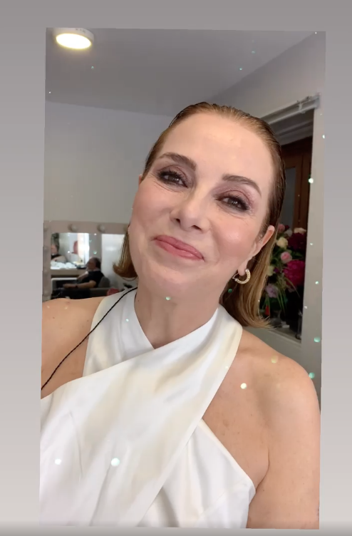 Açıkhava'da konser veren Zuhal Olcay güzelliğiyle göz kamaştırdı - Sayfa 11