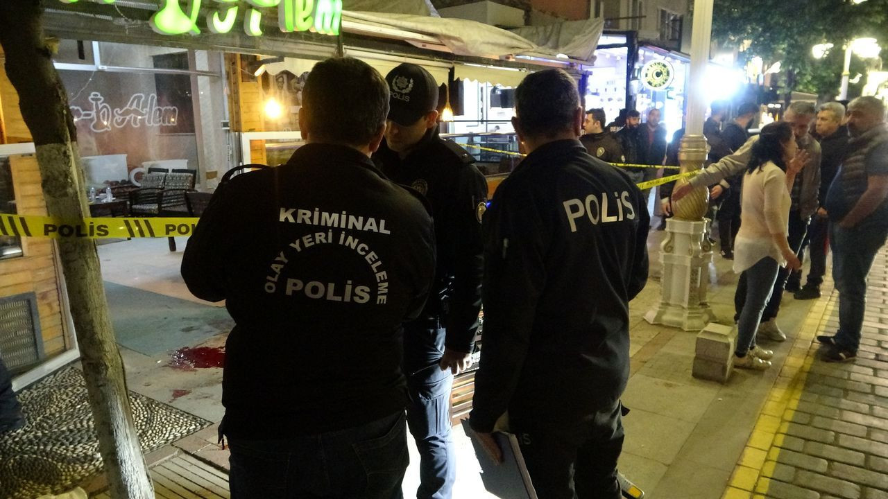 Kafeye kanlı baskın! İşletme sahibine, karısı ve kızının gözü önünde dehşeti yaşattılar - Sayfa 8